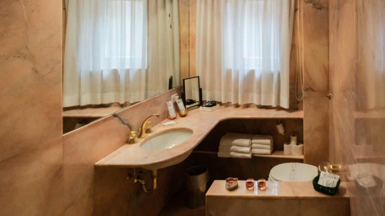 Luxury Balcony Apartment Венеція Екстер'єр фото