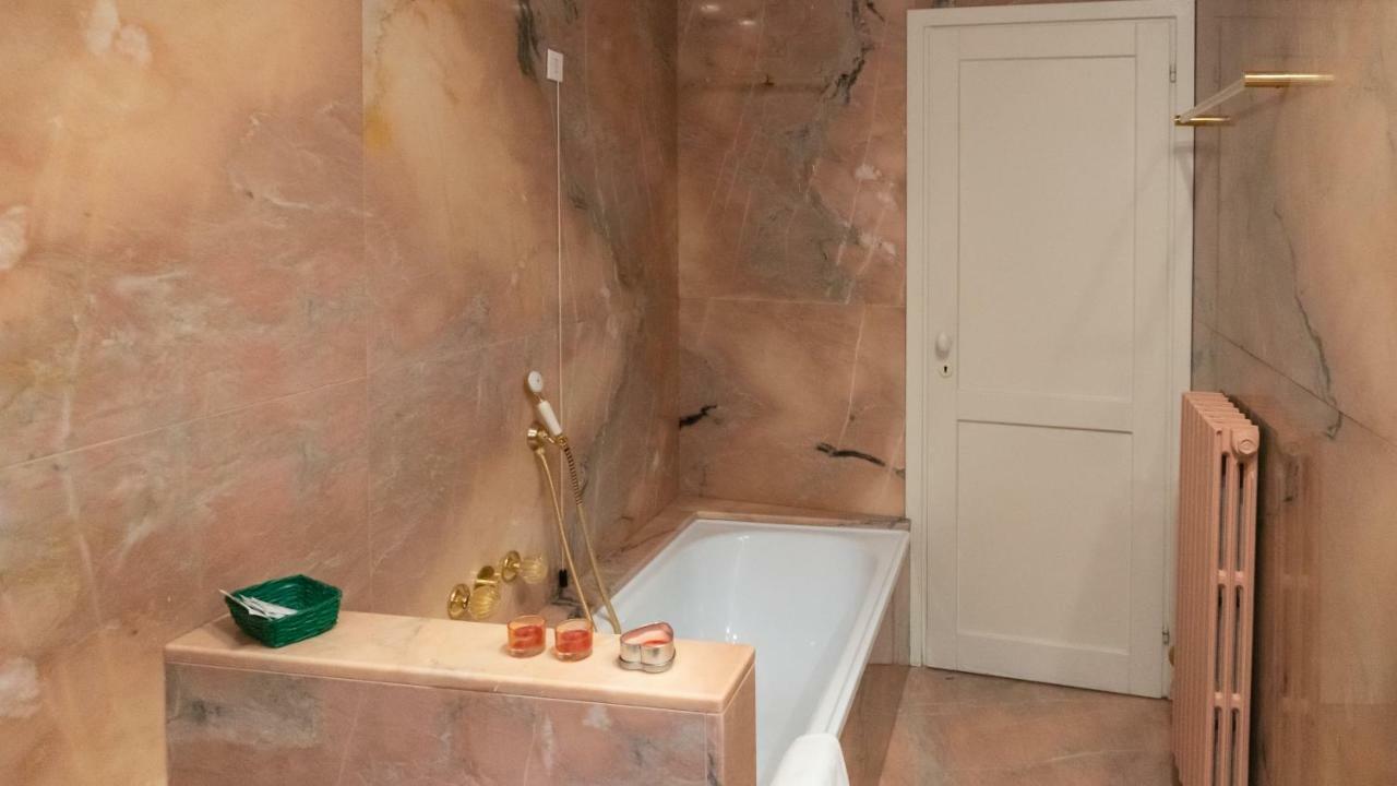 Luxury Balcony Apartment Венеція Екстер'єр фото